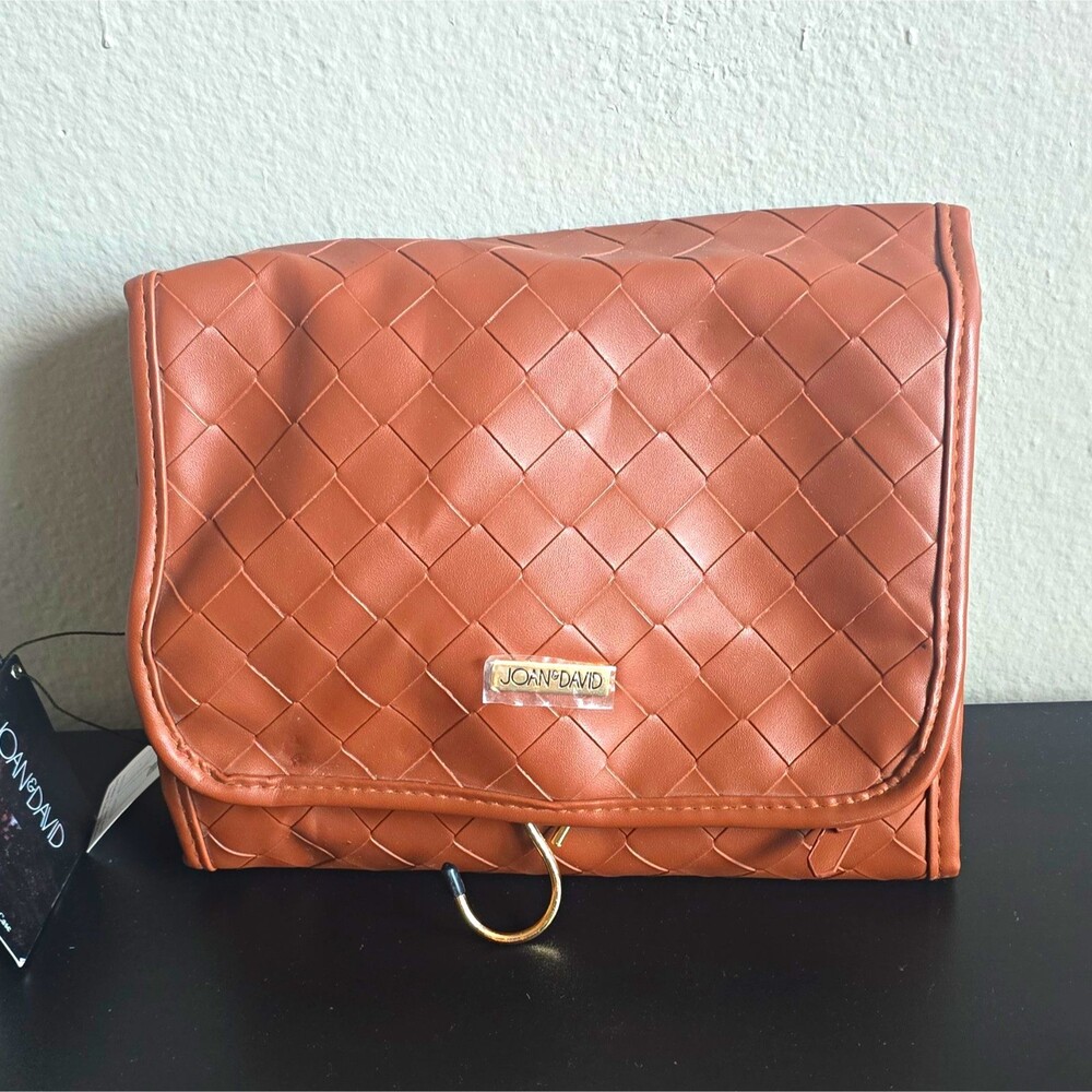Joan & David Makeup Bag Cognac Hanging Zipper Pockets Plastic JDC2272